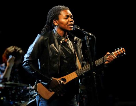 Who Is Tracy Chapman Sister Aneta Chapman,。